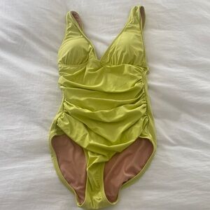 J.Crew 2023 Size 6 Ruched Swimsuit